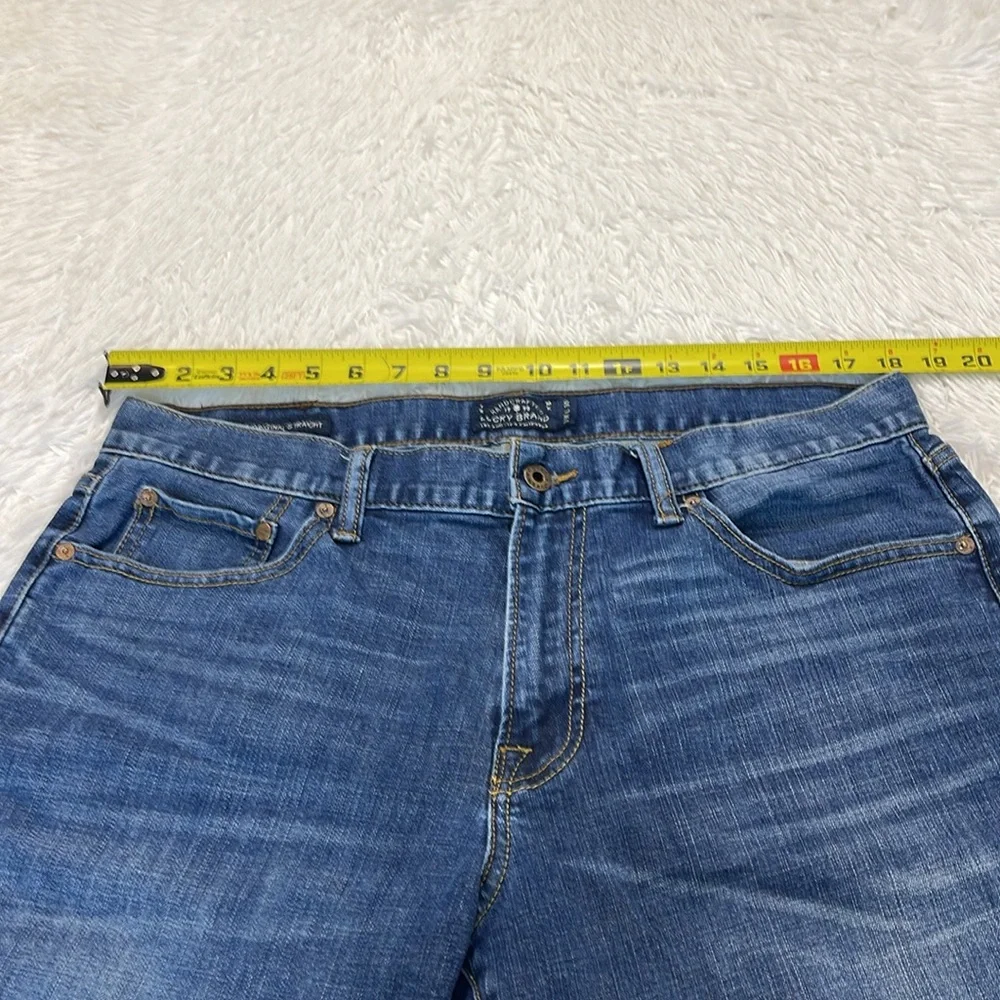 Lucky Brand MENS 221 ORIGINAL STRAIGHT SIZE 36/30 Fit Blue Jeans